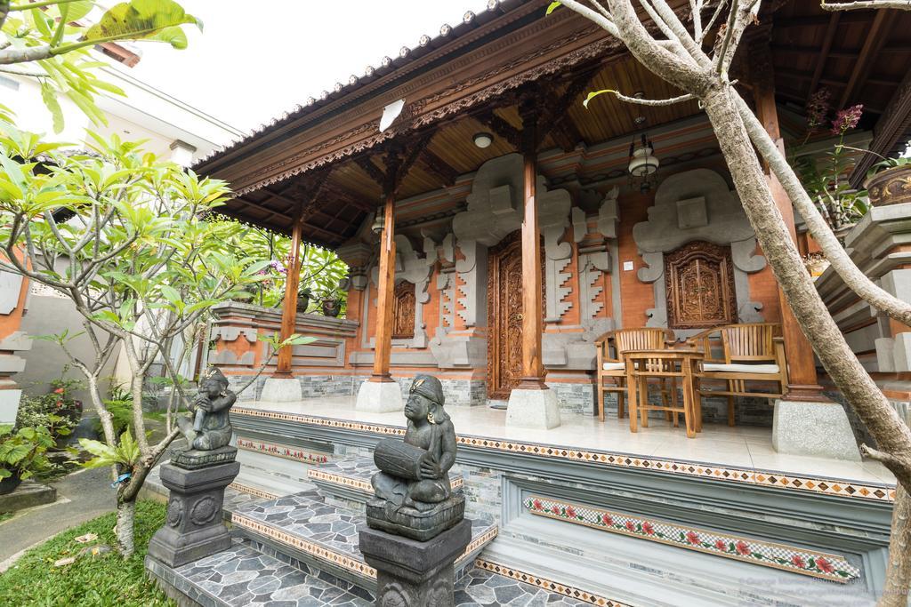 Sudiana House Hotel Ubud  Exterior photo